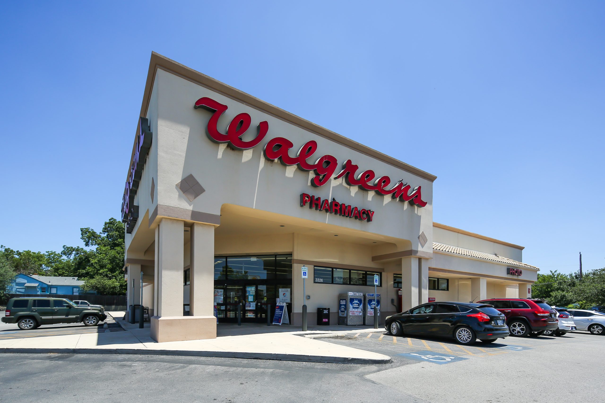 San Antonio, TX Walgreens Storefront