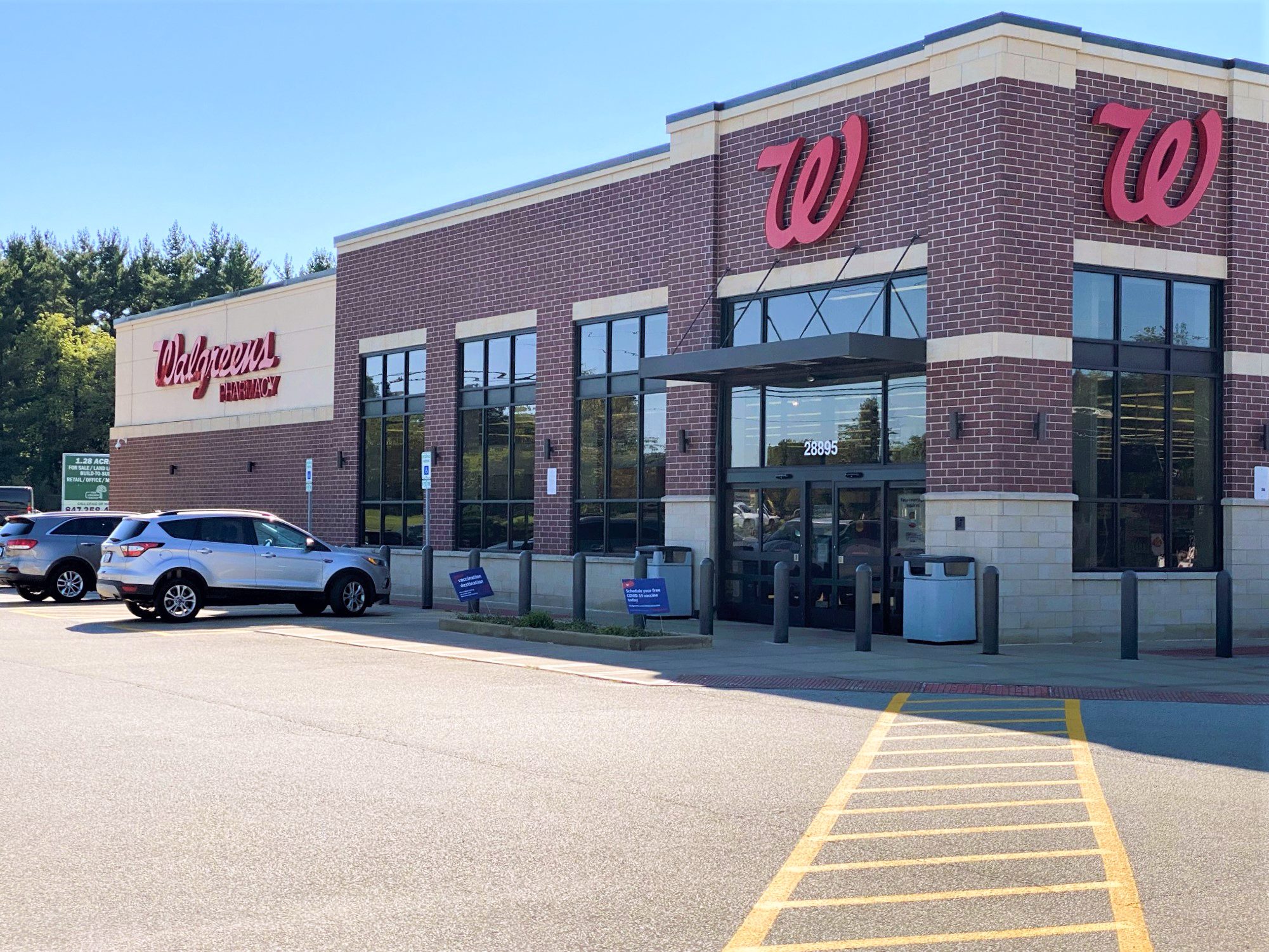 Lakemoor, IL Walgreens Storefront Photo